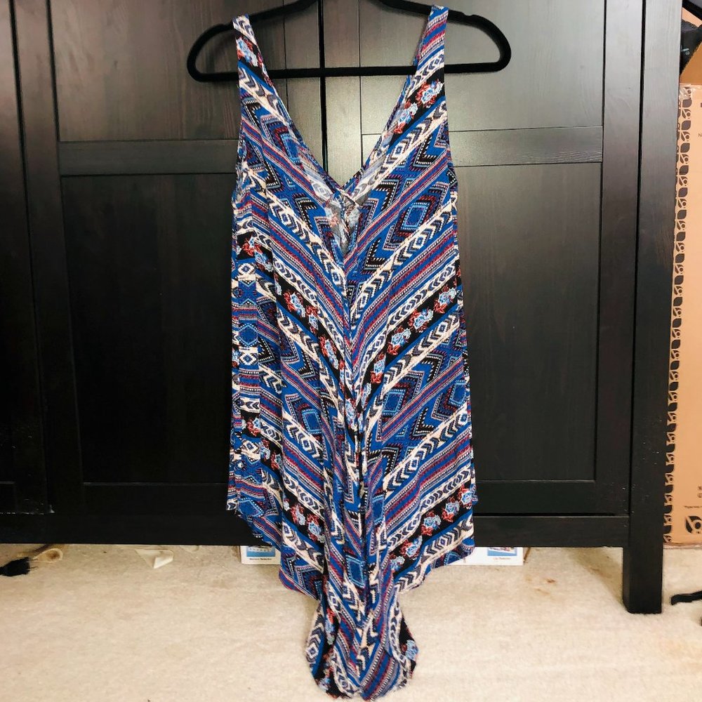 Flowy Printed Tank - Picture 2 of 3